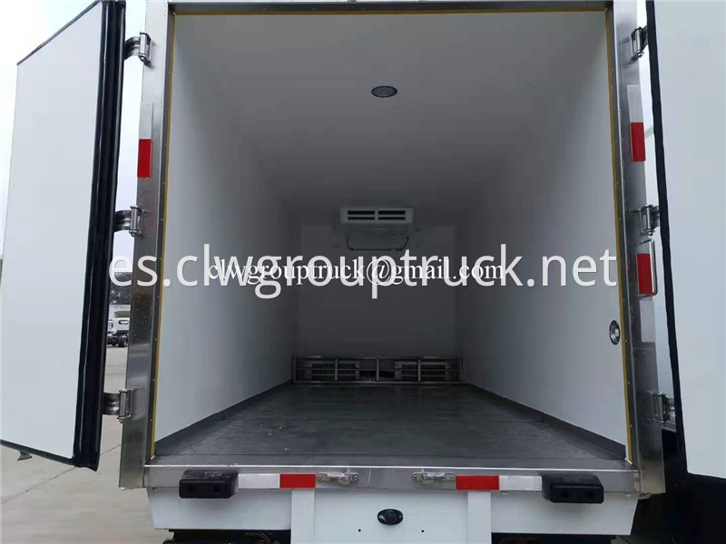 Refrigerated Truck 7